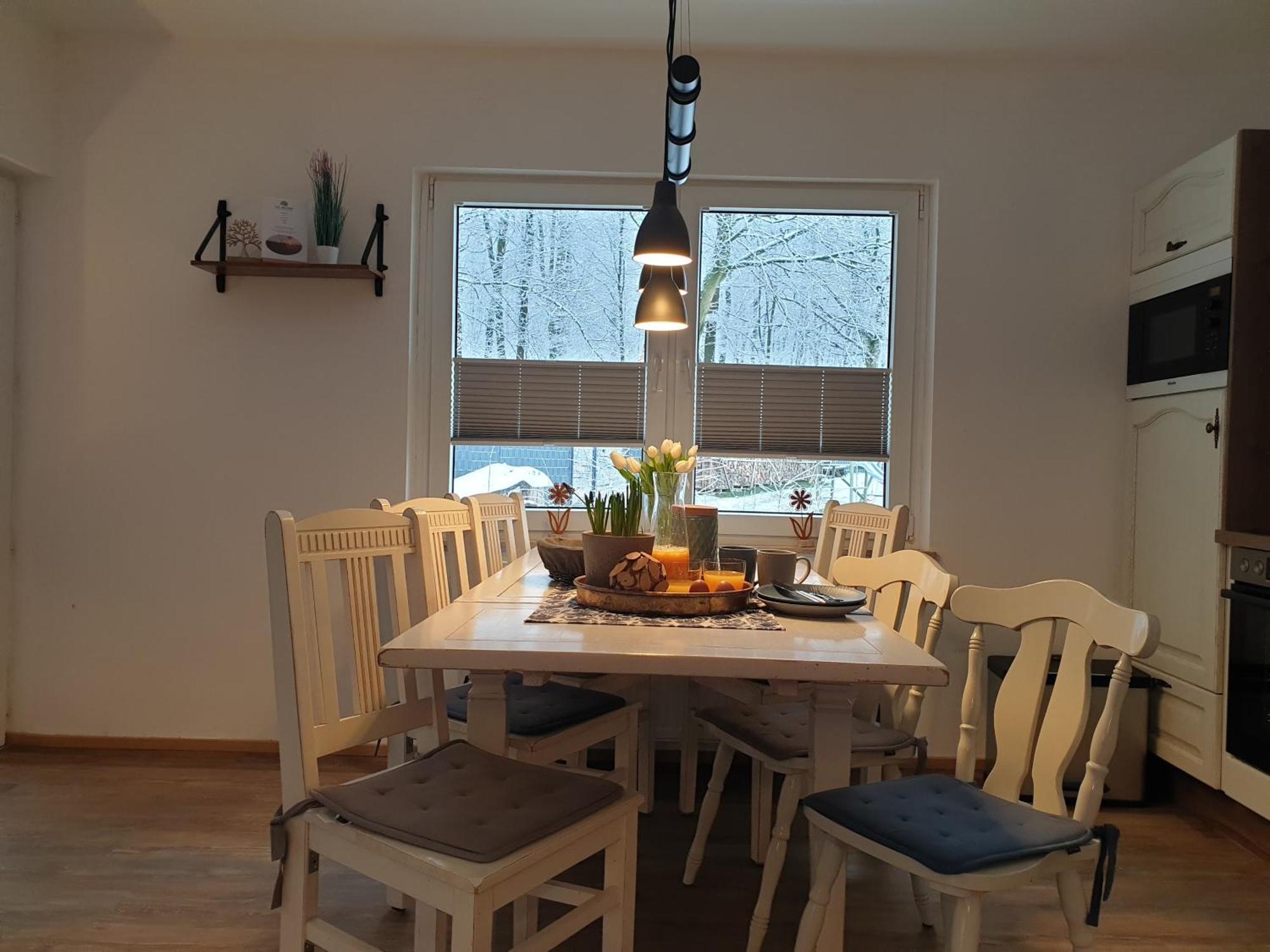 Bad Wünnenberg Fewo Winter In Der Villa Waldrand Mit Zwei Balkonen מראה חיצוני תמונה